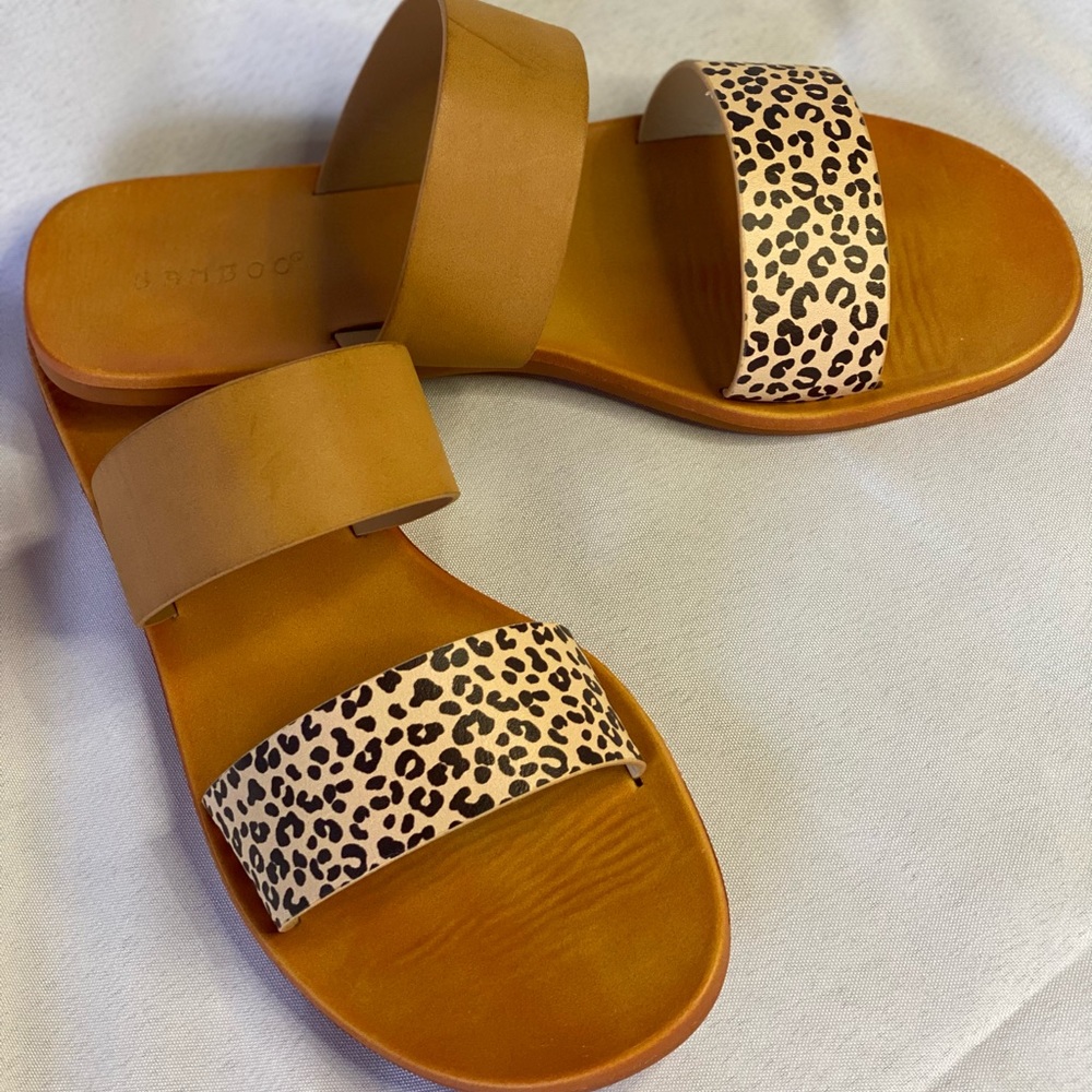 Sandles